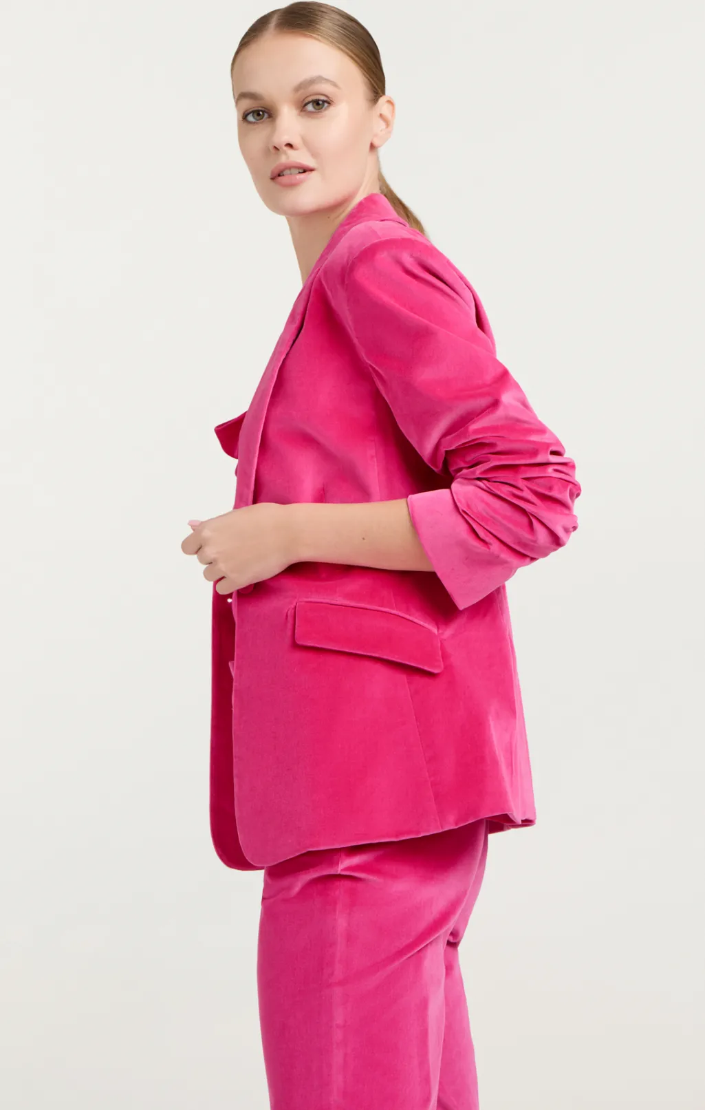 Cinq à Sept Chenille Velvet Scrunched Cheyenne Blazer PinkDahlia Discount