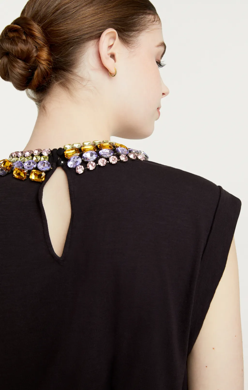 Cinq à Sept Chunky Rhinestone Embellished Tee Black New
