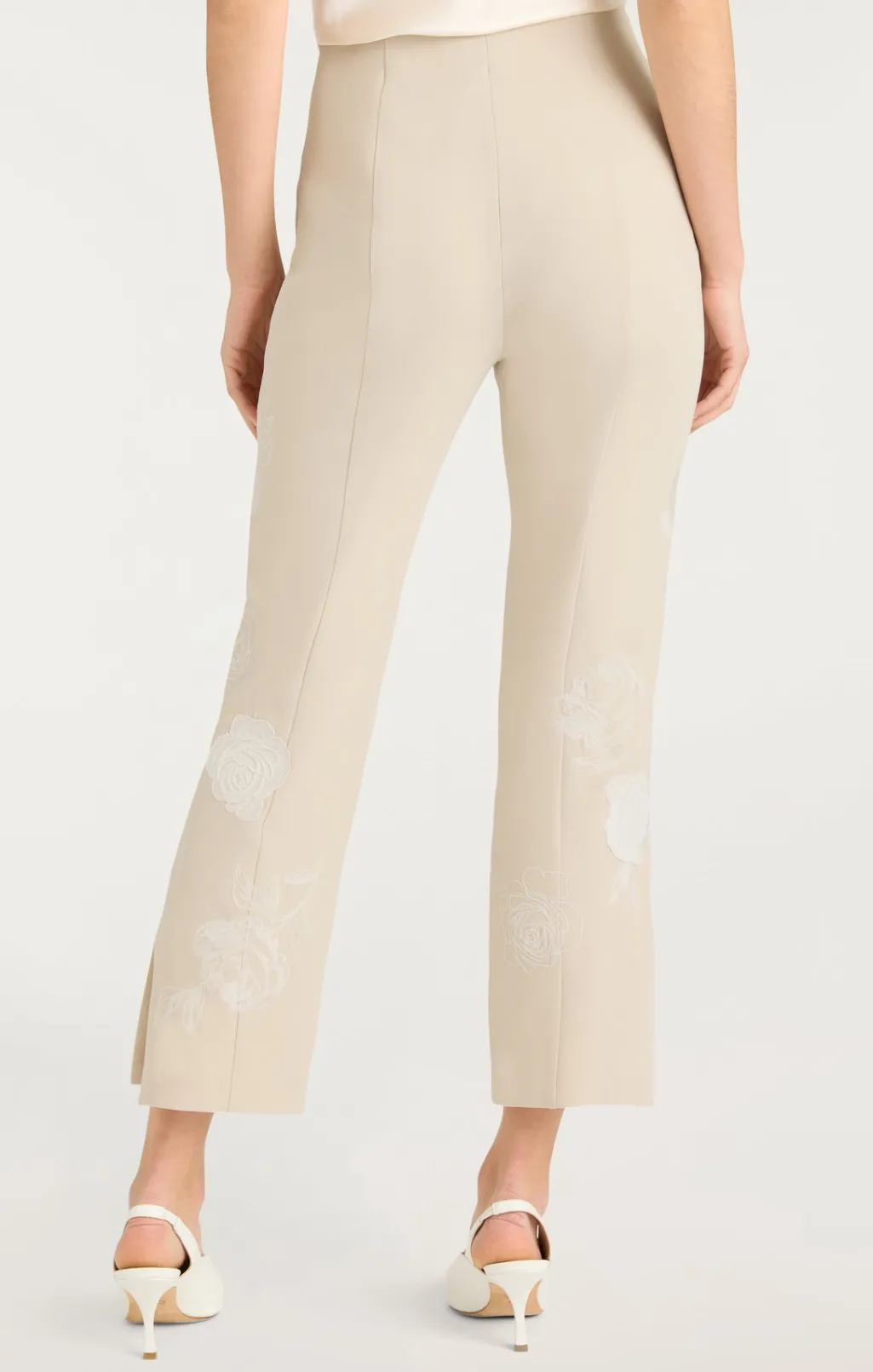 Cinq à Sept Floating Roses Embellished Cropped Brianne Pant Plaster/Ivory Outlet