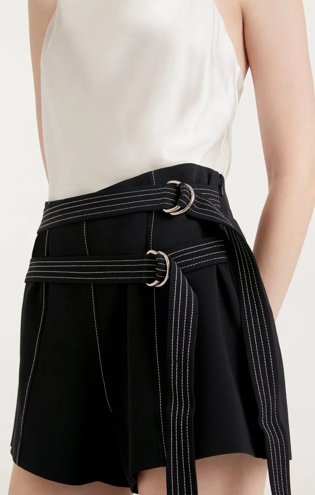 Cinq à Sept Hadlee Short Black Best
