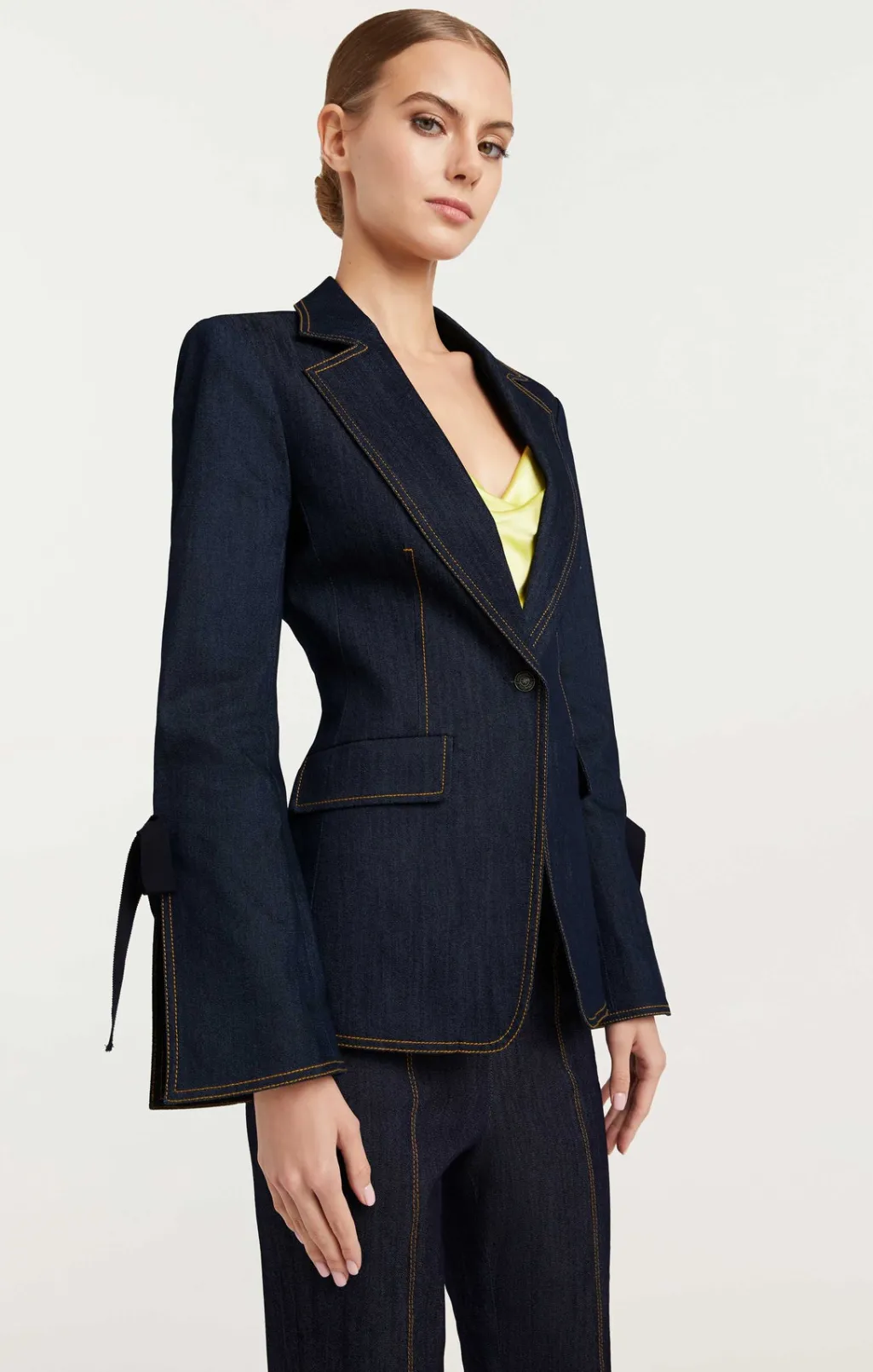 Cinq à Sept Lou Blazer Indigo Online