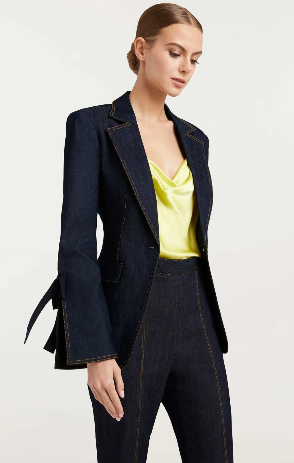 Cinq à Sept Lou Blazer Indigo Online