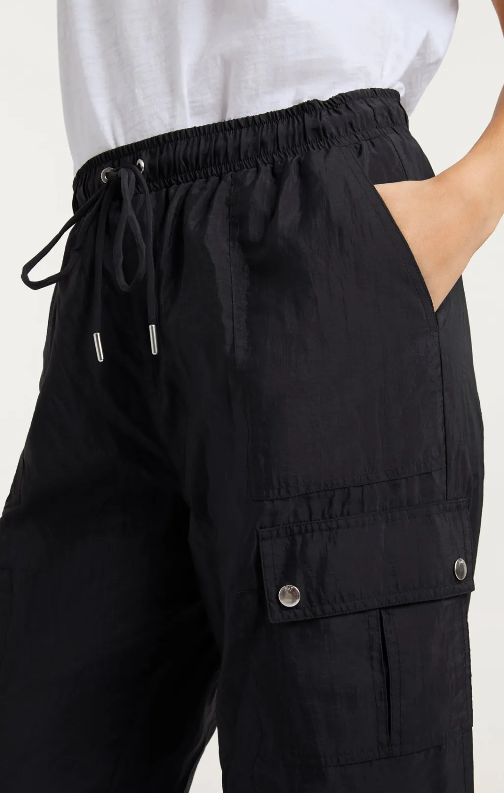 Cinq à Sept Nitsan Parachute Pant Black New