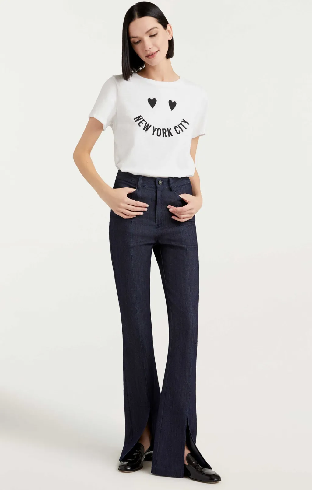 Cinq à Sept Smiley New York Tee White-black New